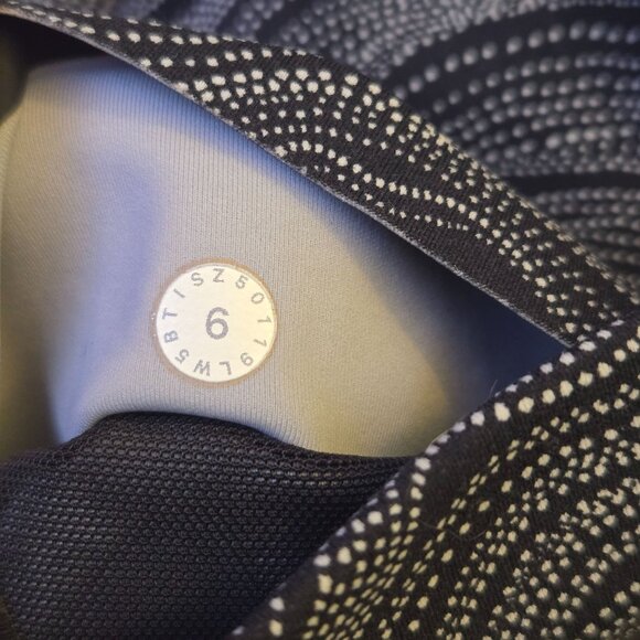 Lululemon x Soul Cycle In Movement Tight 25" Leggings Black Skull 6 Yoga Workout - Picture 6 of 8